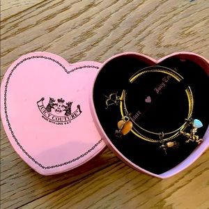 Juicy couture three-bangle gold charm bracelet